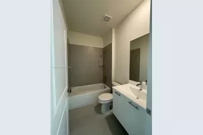 8167 NW 41st St #E-409, Doral, FL 33166 - Photo 23