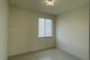 8167 NW 41st St, Doral, FL 33166 - Photo 19