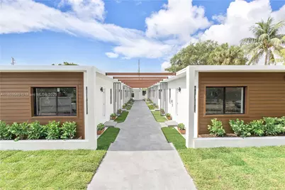1946 Pierce St #8, Hollywood, FL 33020 - Photo 3
