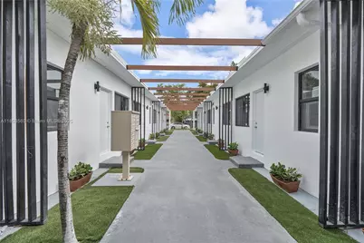 1946 Pierce St #8, Hollywood, FL 33020 - Photo 9