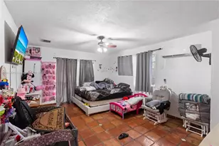 788 W 32nd St, Hialeah, FL 33012 - Photo 7