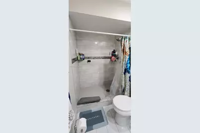 12305 NW 11th Ct, Pembroke Pines, FL 33026 - Photo 21