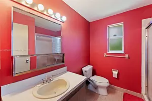 2071 SW 68th Way, Miramar, FL 33023 - Photo 15