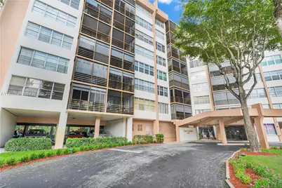 1400 Saint Charles Pl #L4, Pembroke Pines, FL 33026 - Photo 1