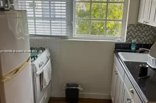 741 15th St, Miami Beach, FL 33139 - Photo 3