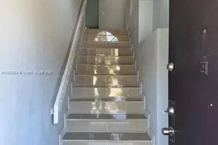 4724 NW 97th Ct, Doral, FL 33178 - Photo 3