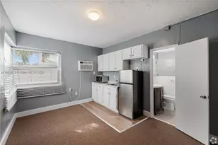 420 78th, Miami Beach, FL 33141 - Photo 5