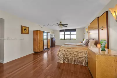 1800 NE 114th St #1102, Miami, FL 33181 - Photo 17