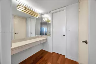 1800 NE 114th St, Miami, FL 33181 - Photo 19