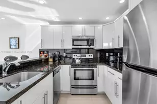 2301 Collins Ave, Miami Beach, FL 33139 - Photo 11