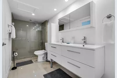 2301 Collins Ave. #727, Miami Beach, FL 33139 - Photo 17