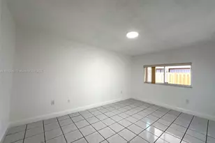 3562 W 80th St, Hialeah, FL 33018 - Photo 11