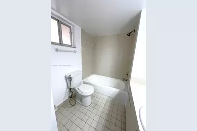 3562 W 80th St #101-52, Hialeah, FL 33018 - Photo 13