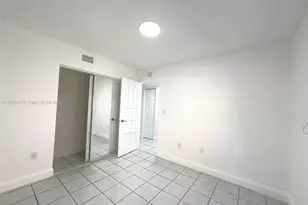 3562 W 80th St, Hialeah, FL 33018 - Photo 15