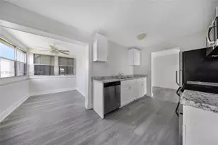 2520 NW 2nd Dr, Pompano Beach, FL 33064 - Photo 5