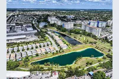 3800 Hillcrest Dr #903, Hollywood, FL 33021 - Photo 3