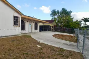 28520 SW 142nd Ave, Homestead, FL 33033 - Photo 3