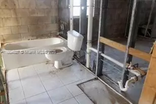 28520 SW 142nd Ave, Homestead, FL 33033 - Photo 9