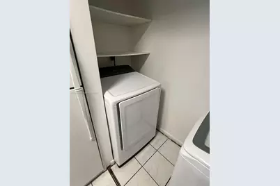 927 NE 199th St #102, Miami, FL 33179 - Photo 5