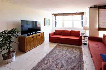 2555 Collins Ave #308, Miami Beach, FL 33140 - Photo 7