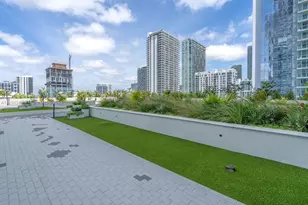 665 NE 25th St, Miami, FL 33137 - Photo 39