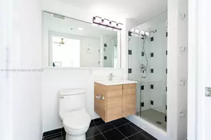 665 NE 25th St, Miami, FL 33137 - Photo 9