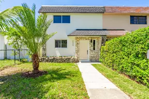 2039 NE 172nd St, North Miami Beach, FL 33162 - Photo 1