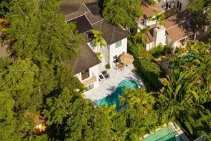 7250 Erwin Rd, Coral Gables, FL 33143 - Photo 35