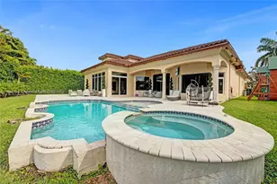 10291 Sweet Bay St, Plantation, FL 33324 - Photo 3