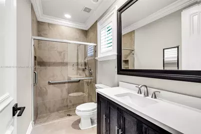 10291 Sweet Bay St, Plantation, FL 33324 - Photo 25