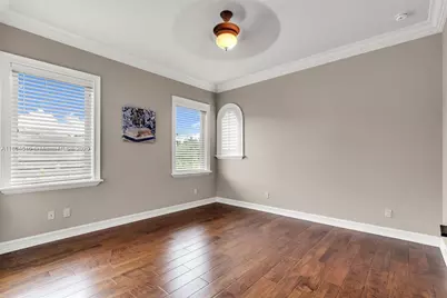 10291 Sweet Bay St, Plantation, FL 33324 - Photo 11