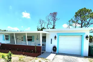 818 Lake McGregor Dr, Fort Myers, FL 33919 - Photo 1