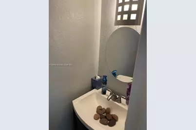 8340 NW 8th St #N12, Miami, FL 33126 - Photo 7