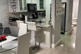 8340 NW 8th St, Miami, FL 33126 - Photo 5