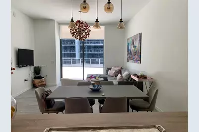 1000 Brickell Plz #1805, Miami, FL 33131 - Photo 3