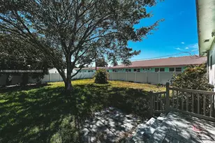 1231 N 16th Ct, Hollywood, FL 33020 - Photo 11