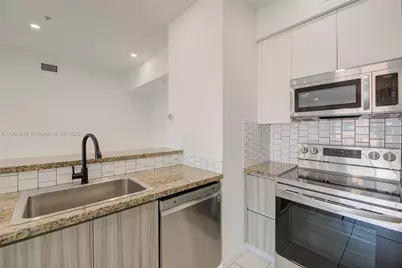 7330 NW 114th Ave #304-5, Doral, FL 33178 - Photo 3