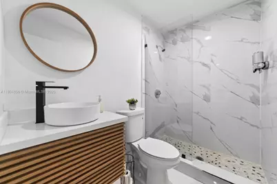 1631 N 29th Ct, Hollywood, FL 33020 - Photo 13