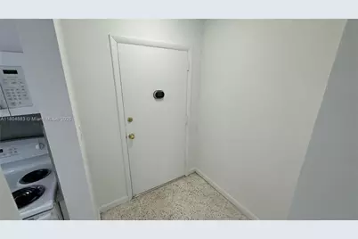 1530 SW 2nd St #401, Miami, FL 33135 - Photo 9