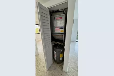 1530 SW 2nd St #401, Miami, FL 33135 - Photo 27