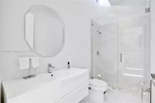 3750 Yacht Club Dr, Aventura, FL 33180 - Photo 23