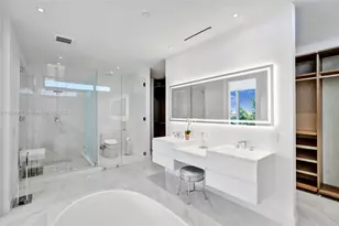 3750 Yacht Club Dr, Aventura, FL 33180 - Photo 33