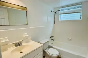 65 Washington Ave, Miami Beach, FL 33139 - Photo 5