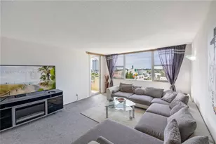3180 S Ocean Dr, Hallandale Beach, FL 33009 - Photo 1