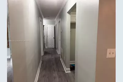 18761 SW 318th Ter, Homestead, FL 33030 - Photo 5