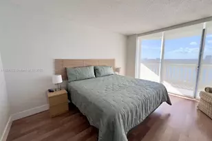 1000 W Island Blvd, Aventura, FL 33160 - Photo 17