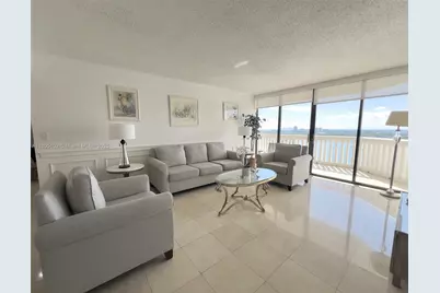 1000 W Island Blvd #2412, Aventura, FL 33160 - Photo 1