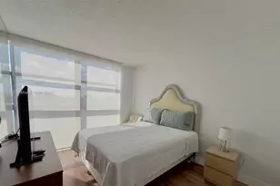 1000 W Island Blvd, Aventura, FL 33160 - Photo 27