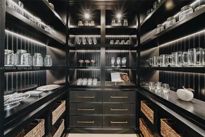 549 NE 59th St, Miami, FL 33137 - Photo 17