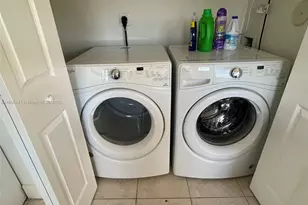 1636 SE 30th St, Homestead, FL 33035 - Photo 9